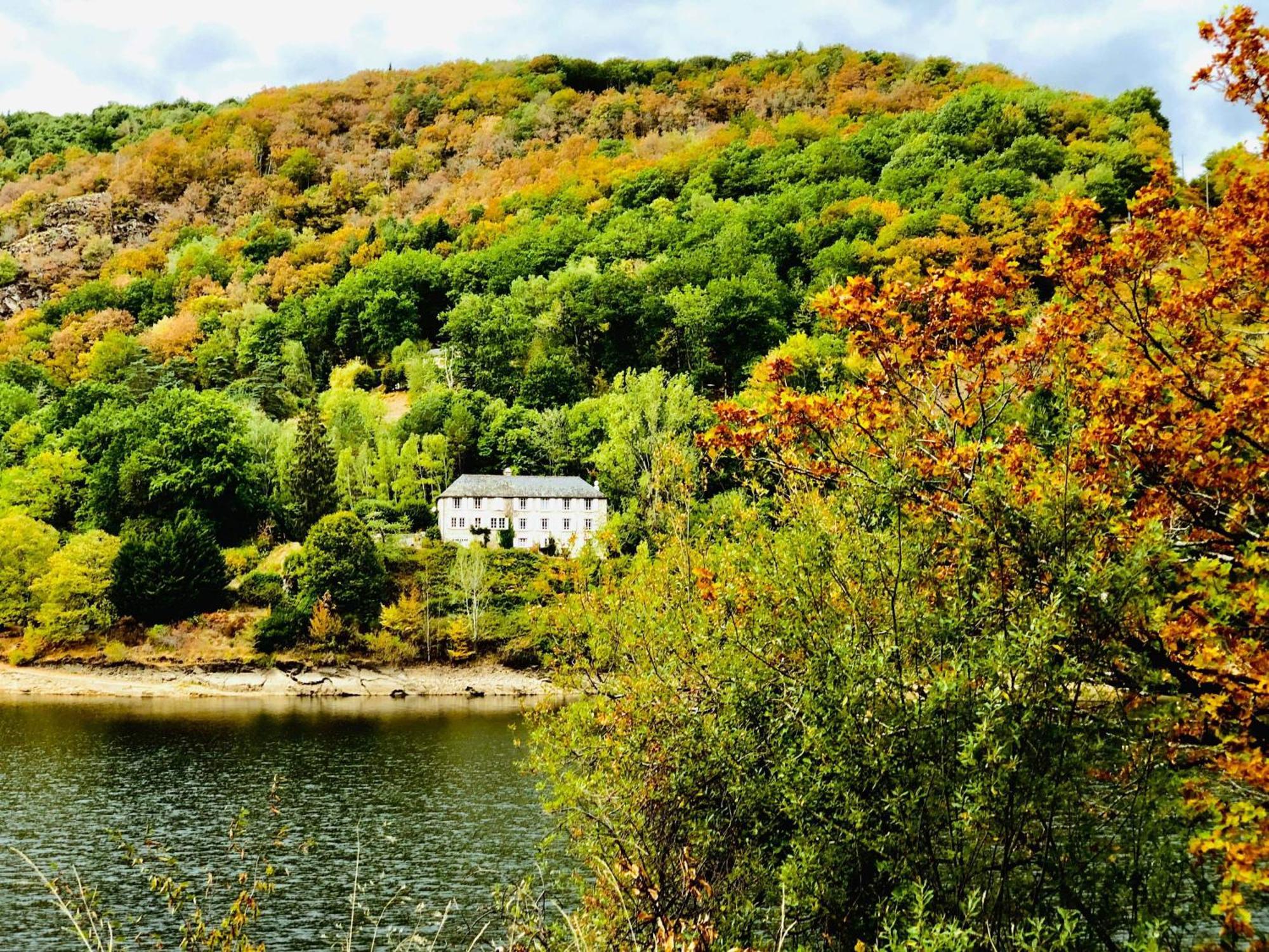 Le Chambon, Chambres D'Hotes Saint-Merd-de-Lapleau 外观 照片